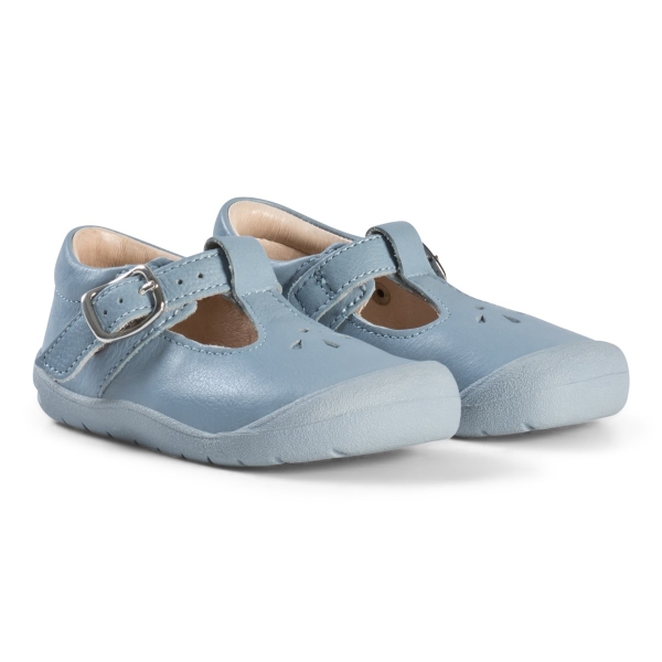 girls light blue shoes